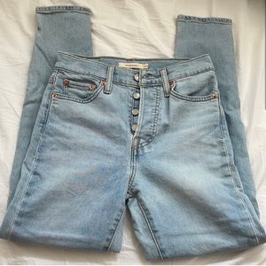 Levi’s wedgie skinny jeans size 24